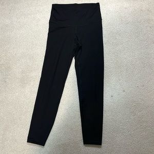 Like New- Black 7/8 Leggings
